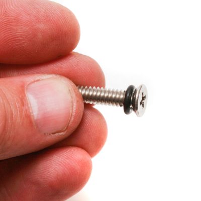 Add Tightening O-ring to rail screws